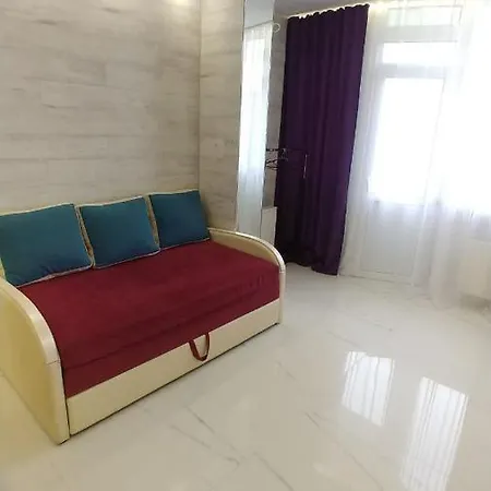 1К: Центральное Жилье у Метро Шулявская Apartment Kyiv Exterior photo