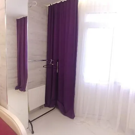 1К: Центральное Жилье у Метро Шулявская Apartment Kyiv Exterior photo