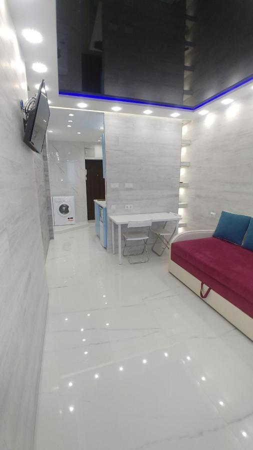 Apartment 1к: центральное жилье у метро шулявская Kyiv
