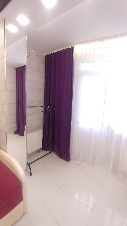 1к: центральное жилье у метро шулявская Apartment