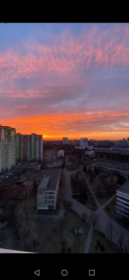 1к: центральное жилье у метро шулявская * Kyiv