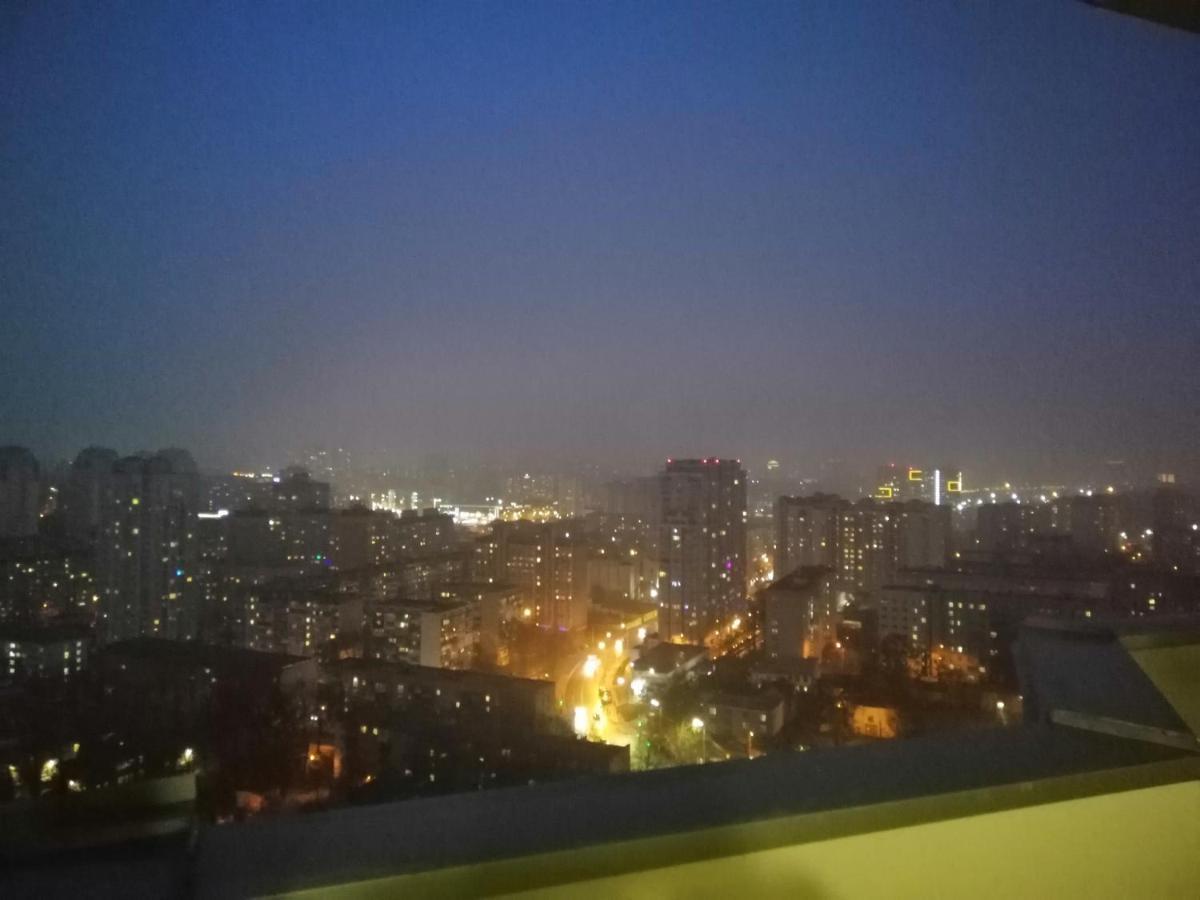 Apartment 1к: центральное жилье у метро шулявская Kyiv