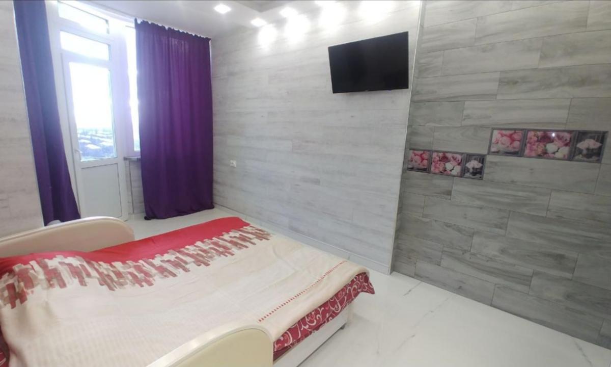 1к: центральное жилье у метро шулявская Apartment Kyiv