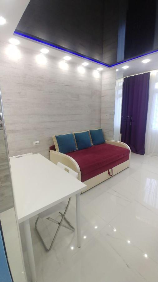 Apartment 1к: центральное жилье у метро шулявская